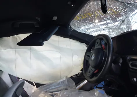 2024 BMW M3 Competition xDrive из США, поврежденный, VIN WBS43AY04RFS01910